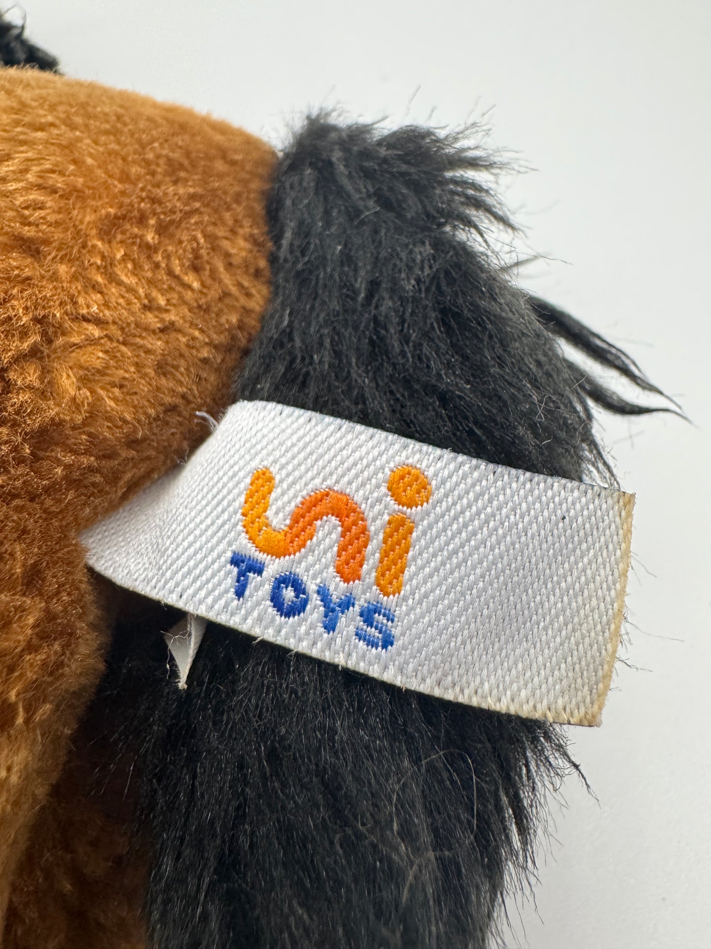 Pferd mit kleiner Tasche