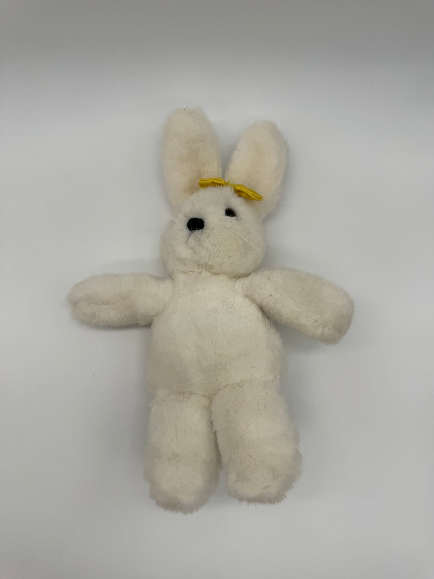 Hase mit Schleife