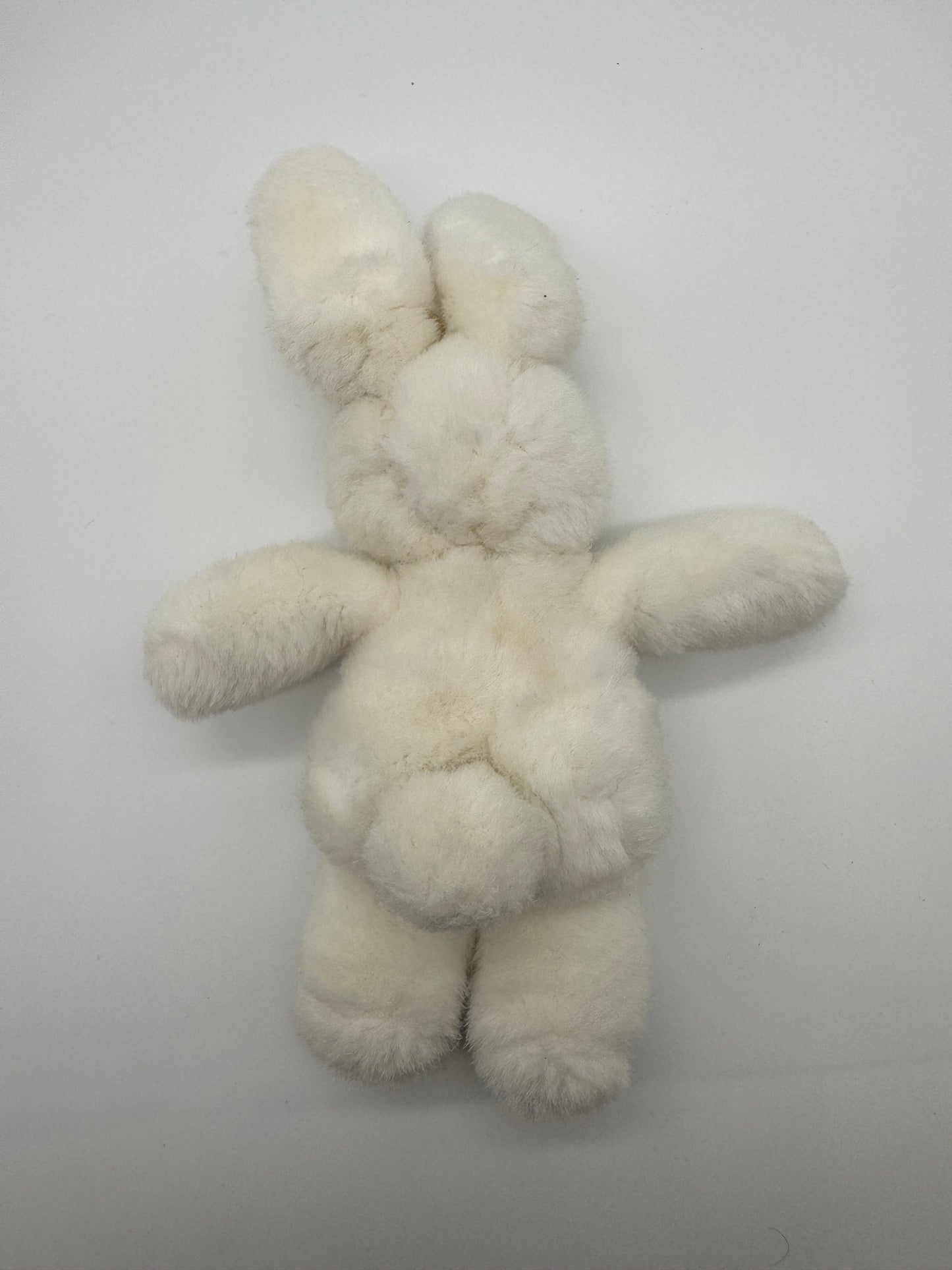 Hase mit Schleife