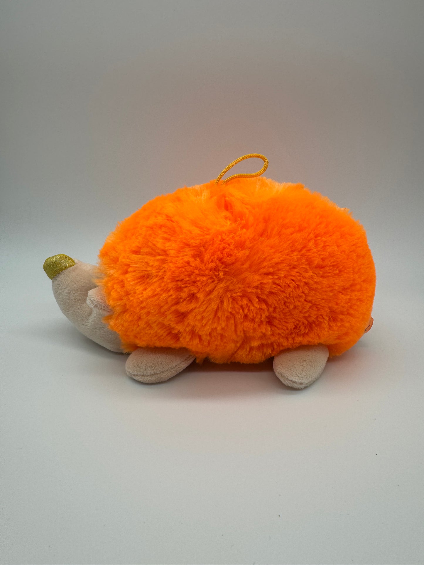 Igel mit Schleife