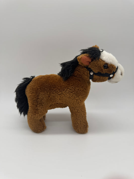 Pferd mit kleiner Tasche